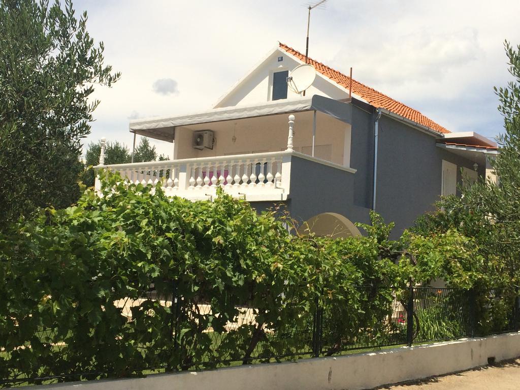 Apartments Milena Vodice Exterior photo